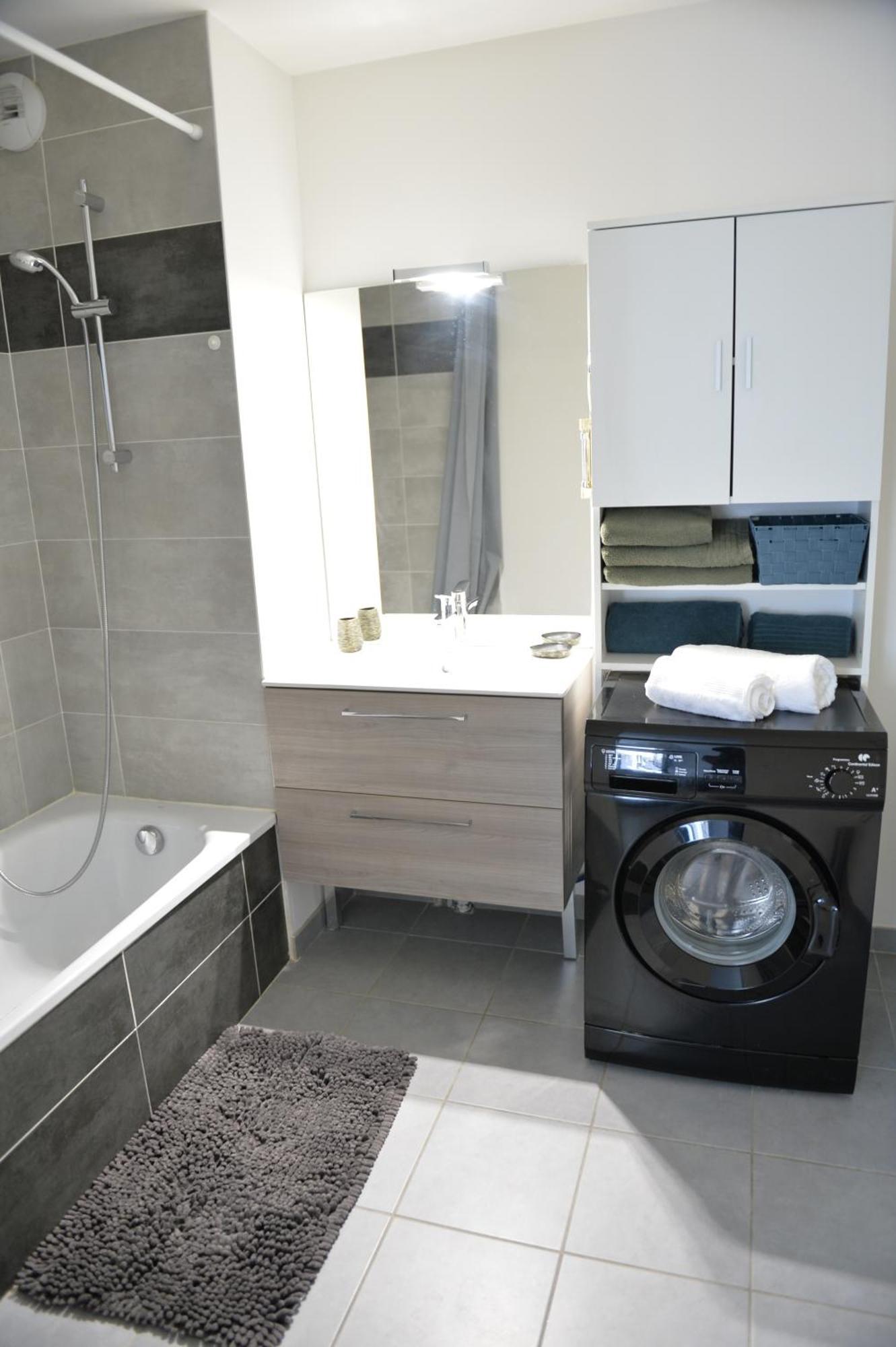 Appartement Cosy Et Confortable A Deux Pas Du Lac เอ็กเซเนเวกซ์ ภายนอก รูปภาพ